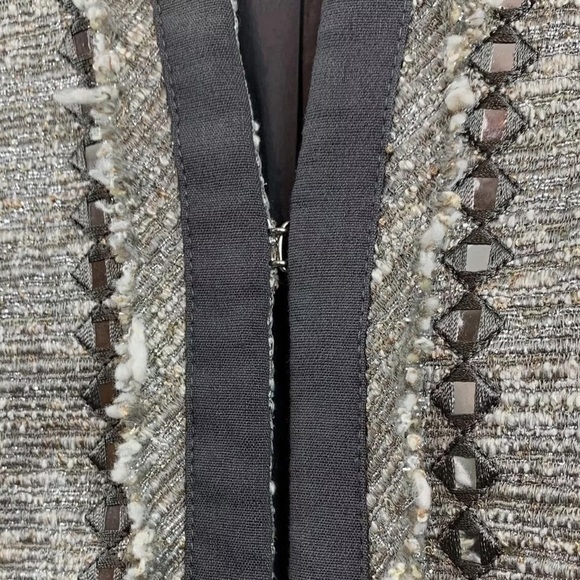 DKNY Donna Karan Tweed Frayed Metallic Beaded Blazer Jacket Silver Gray Size 8 - Picture 5 of 8